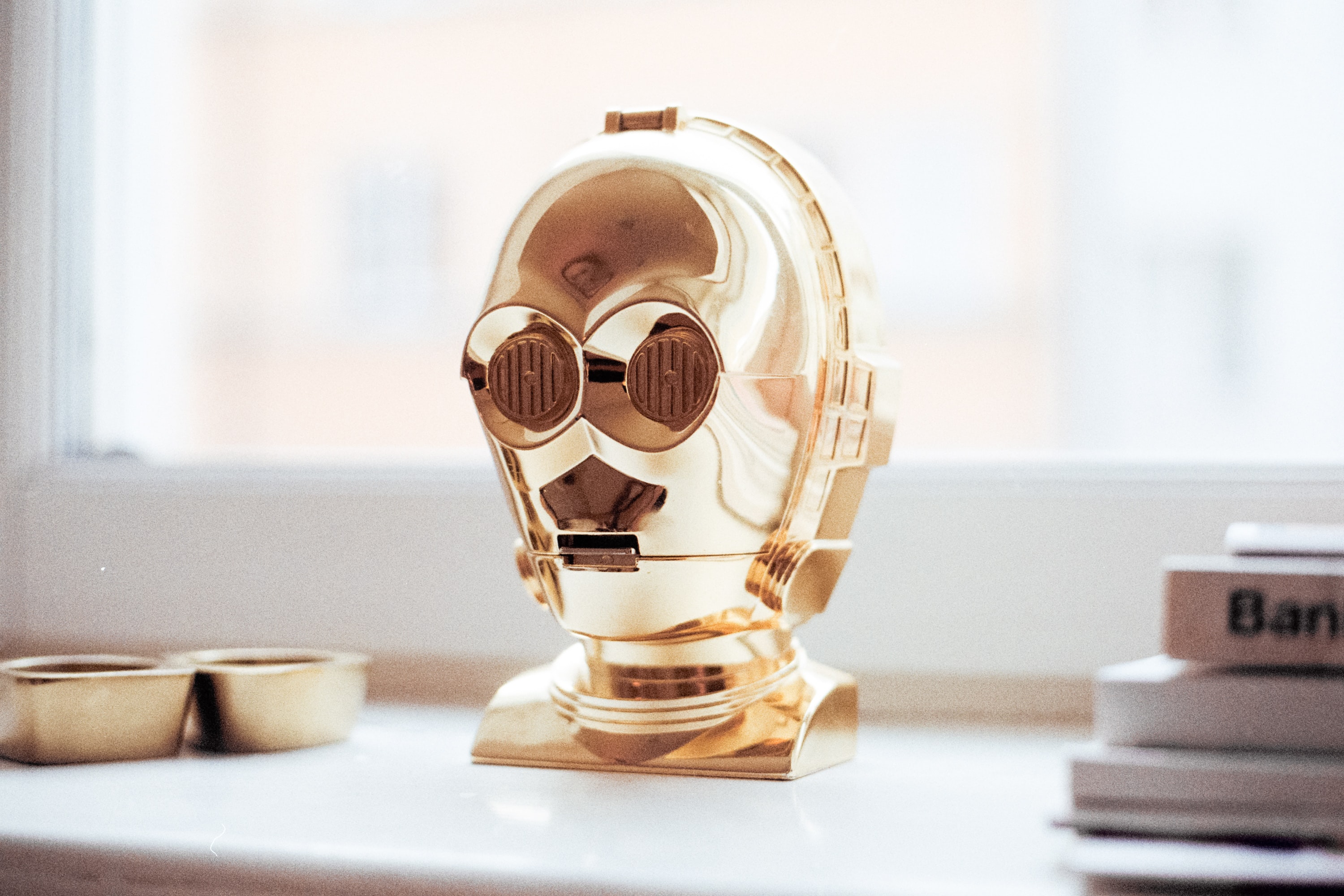 C-3PO as Vivian